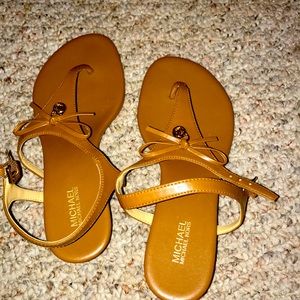 Mk sandals